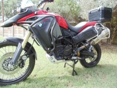 CRASH BARS F800GSA